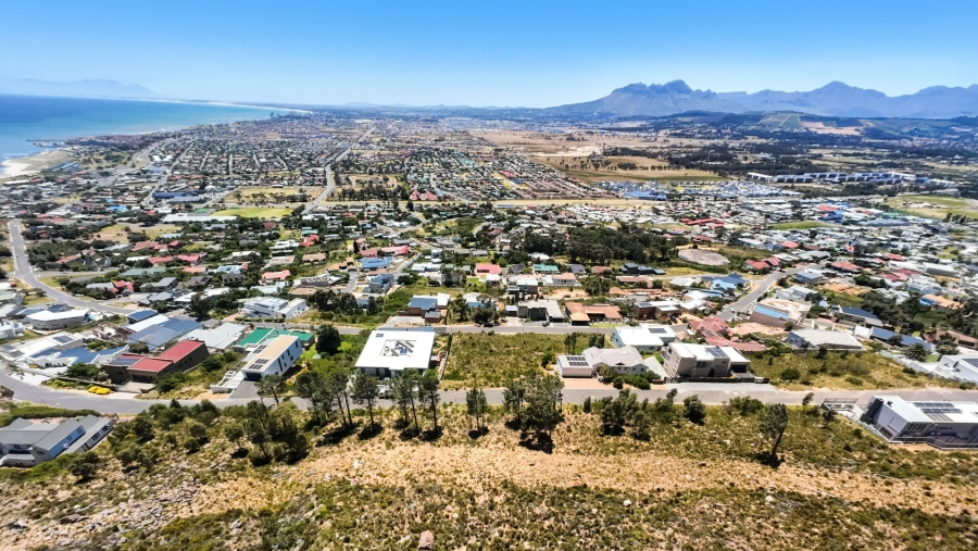  Bedroom Property for Sale in Gordon Heights Western Cape